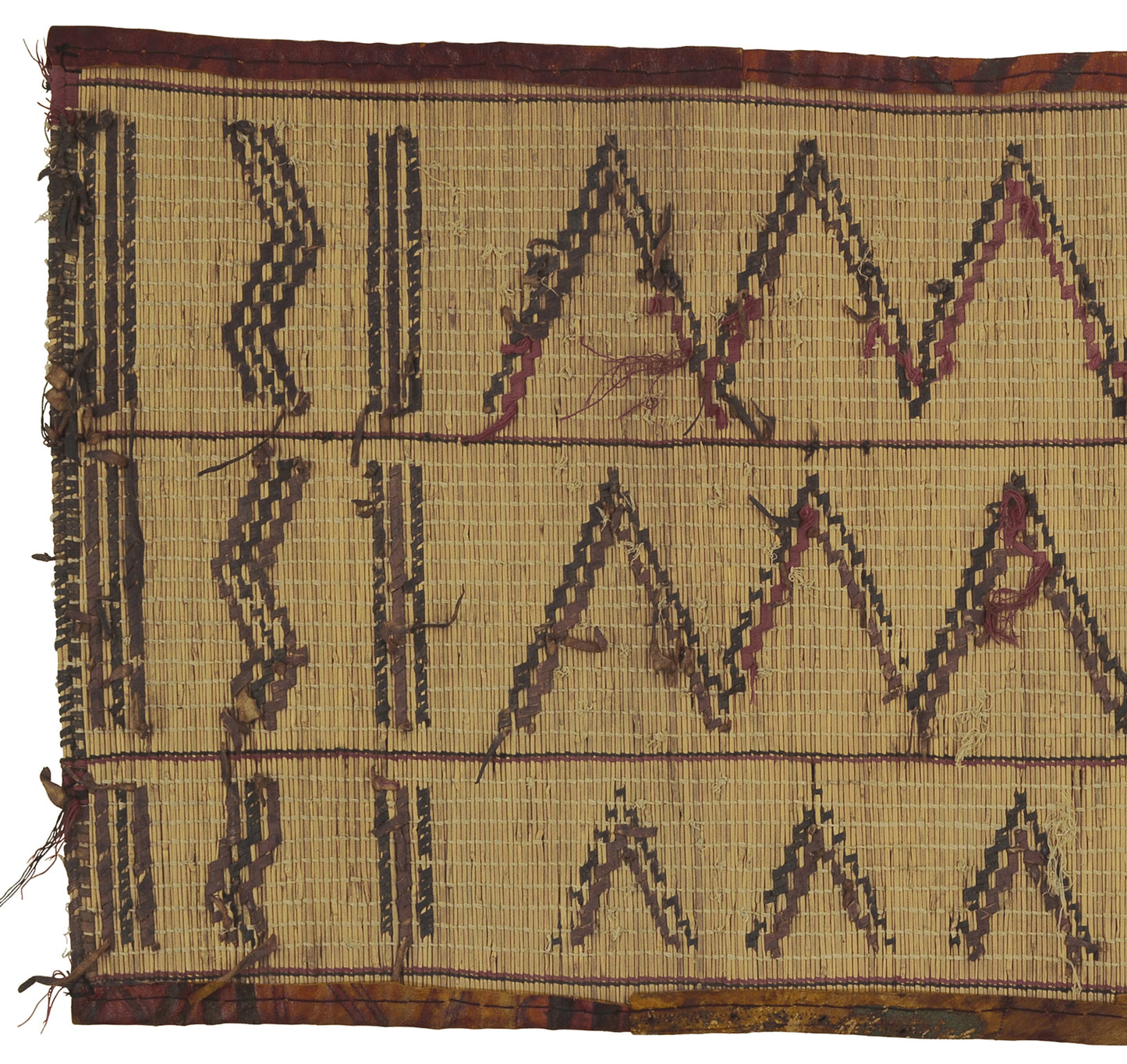 Authentic Tuareg Handmade Straw Mat From Niger Saharan Art And Craftsmanship - zoomed-in detail