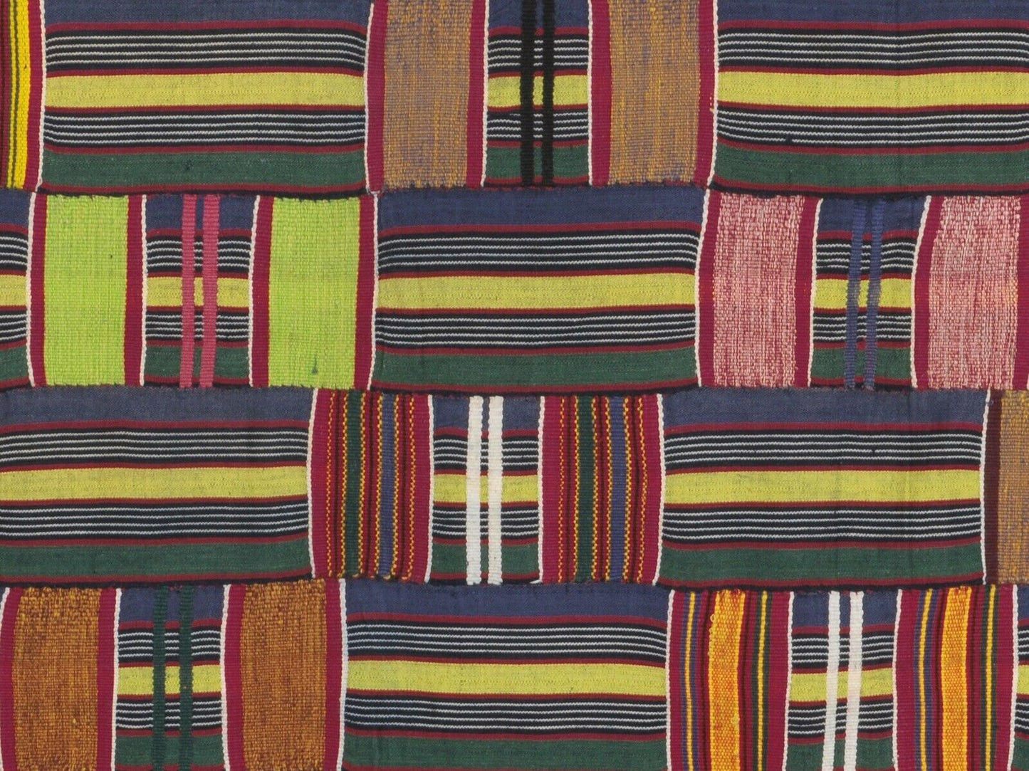 Vintage Handwoven Ewe Kente Cloth – 1970s Ghana Woman Size