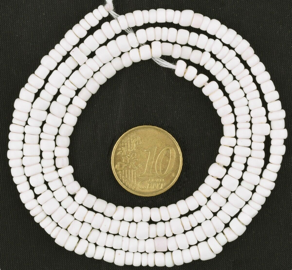 Exquisite Vintage White Tiny Venetian Seed Beads Strand – 3‑4 mm, 69 cm