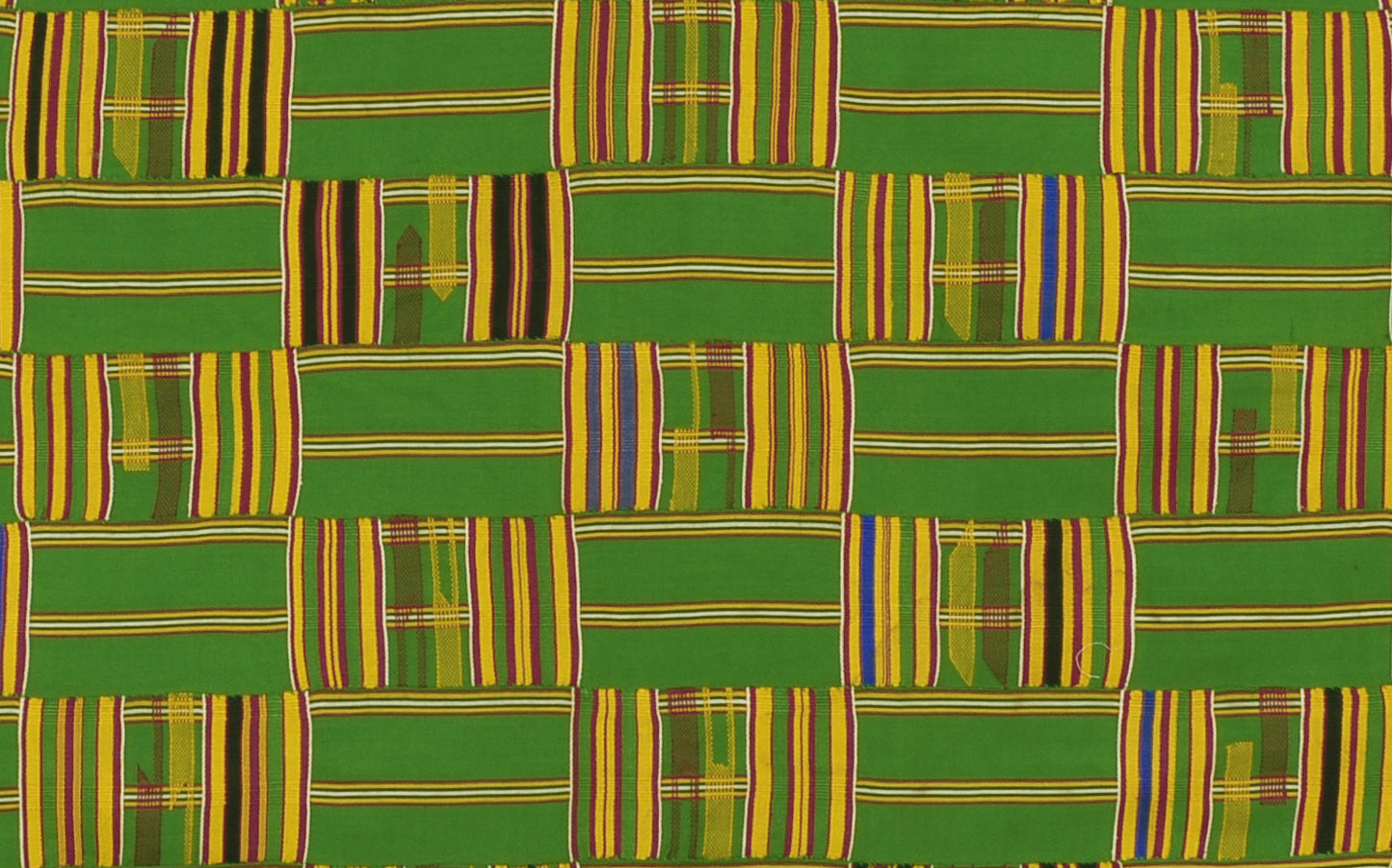 Authentic 1970s Ashanti Kente Cloth from Ghana - A Legacy of Weaving Excellence