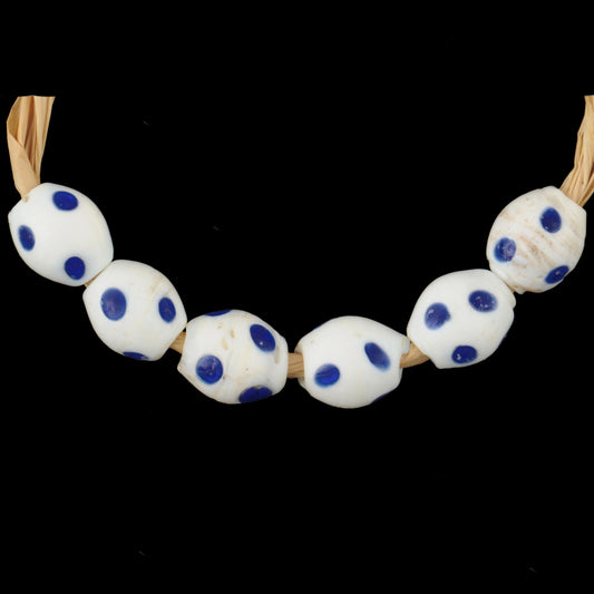 Rara vecchia puzzola bianca rotonda fantasia perle di vetro con ferita veneziana commercio africano SB-29462