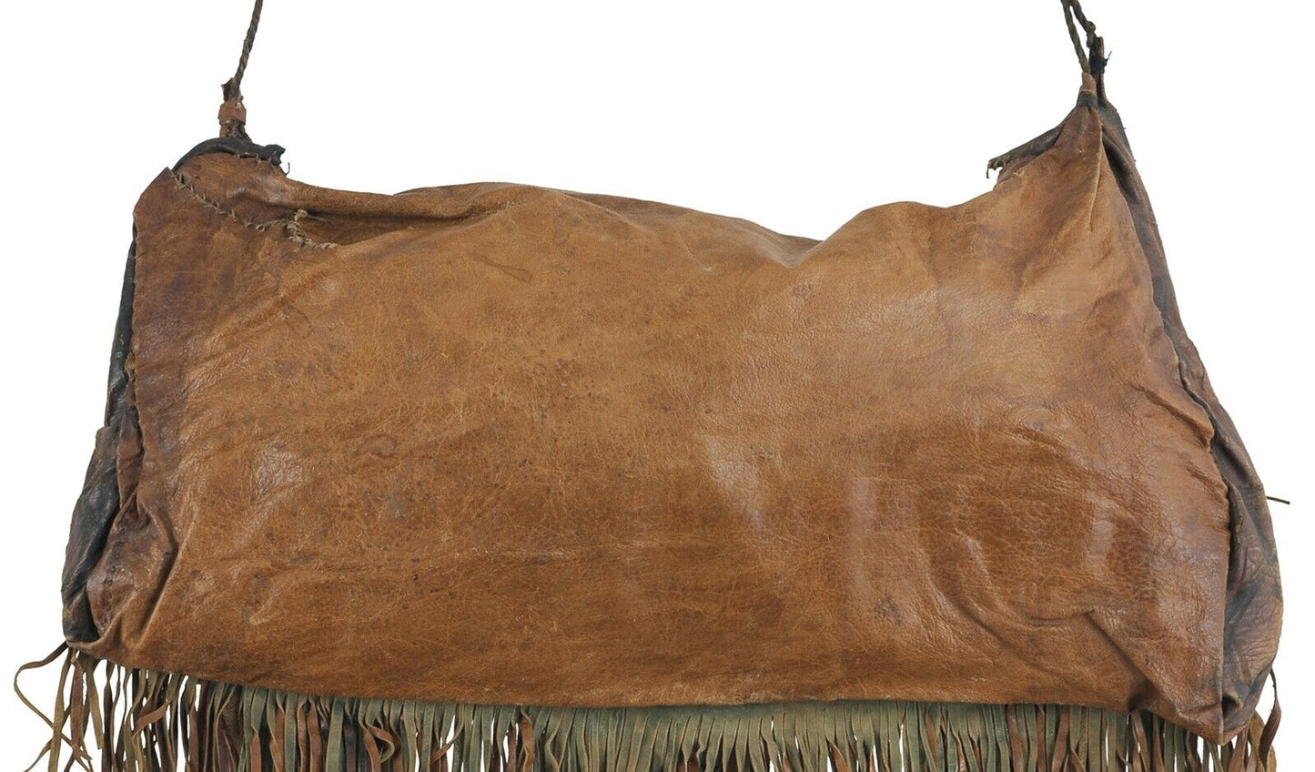 Alte afrikanische Tuareg-Kamelledertasche aus Niger Peul Fula Art - detaillierte Produktaufnahme