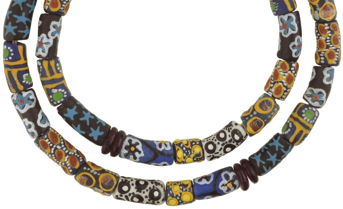 Handgefertigte Perlen aus recyceltem Glaspulver Krobo African Ghana Schmuck - Tribalgh