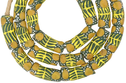 Perlen recyceltes Pulverglas ethnische Halskette handgefertigter afrikanischer Schmuck Ghana - Tribalgh