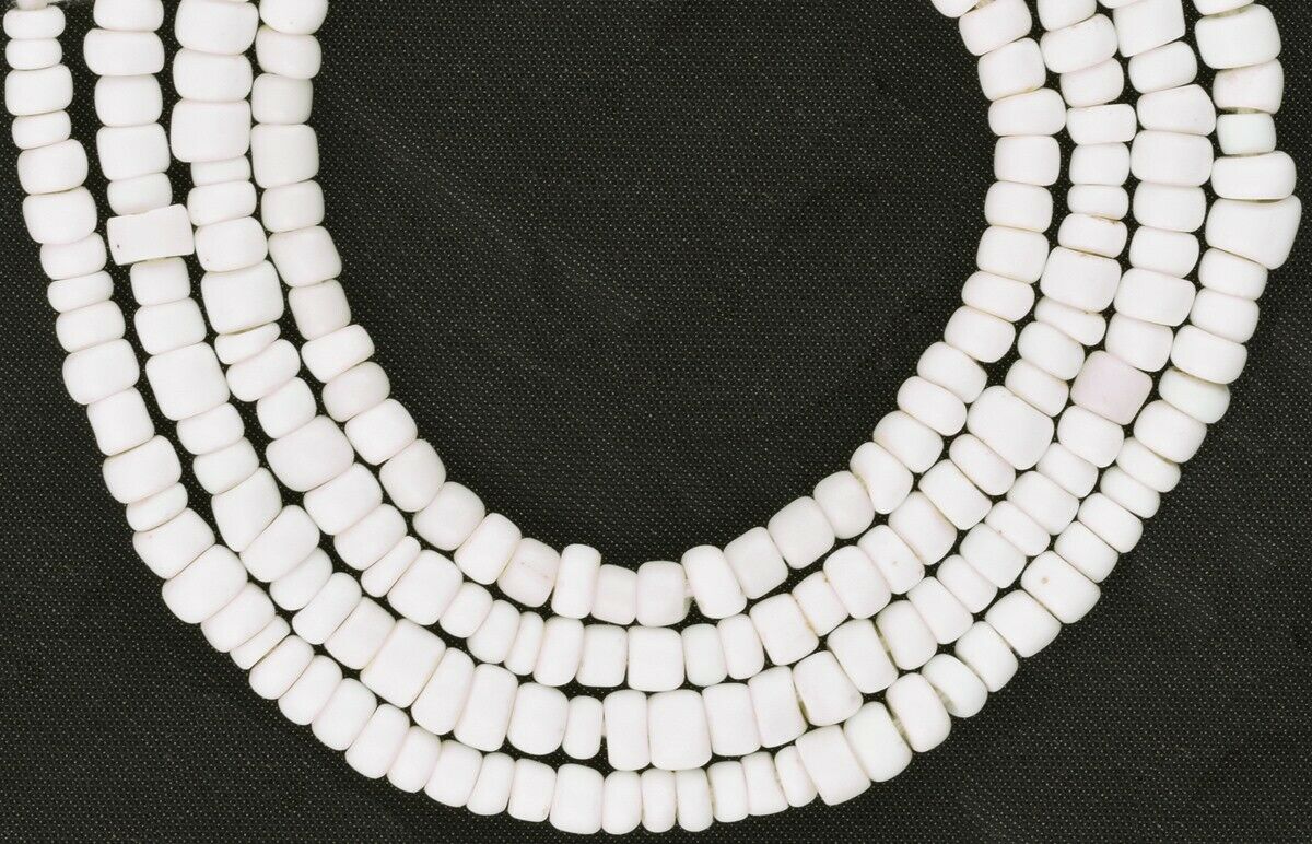 Exquisite Vintage White Tiny Venetian Seed Beads Strand – 3‑4 mm, 69 cm