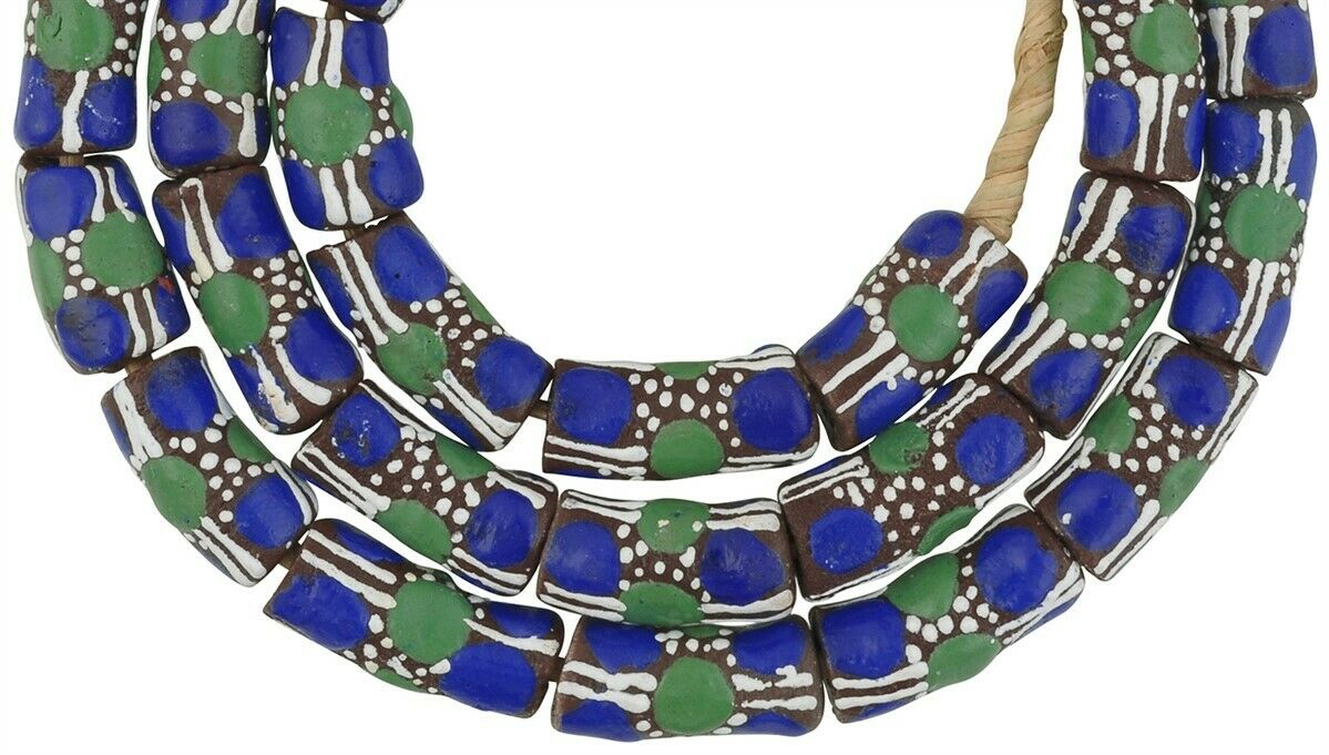 Handgemachte Perlen recyceltes Pulverglas Afrikanische ethnische Halskette Ghana - Tribalgh