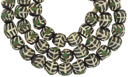 Perlen Halskette aus recyceltem Glaspulver Ghana handgefertigt afrikanisch