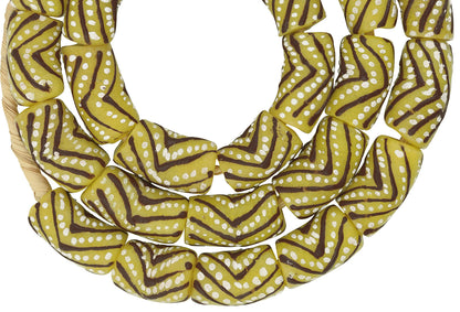 Handgemachte Halskette aus recyceltem Glasperlenpulver Afrikanischer Schmuck Ghana
