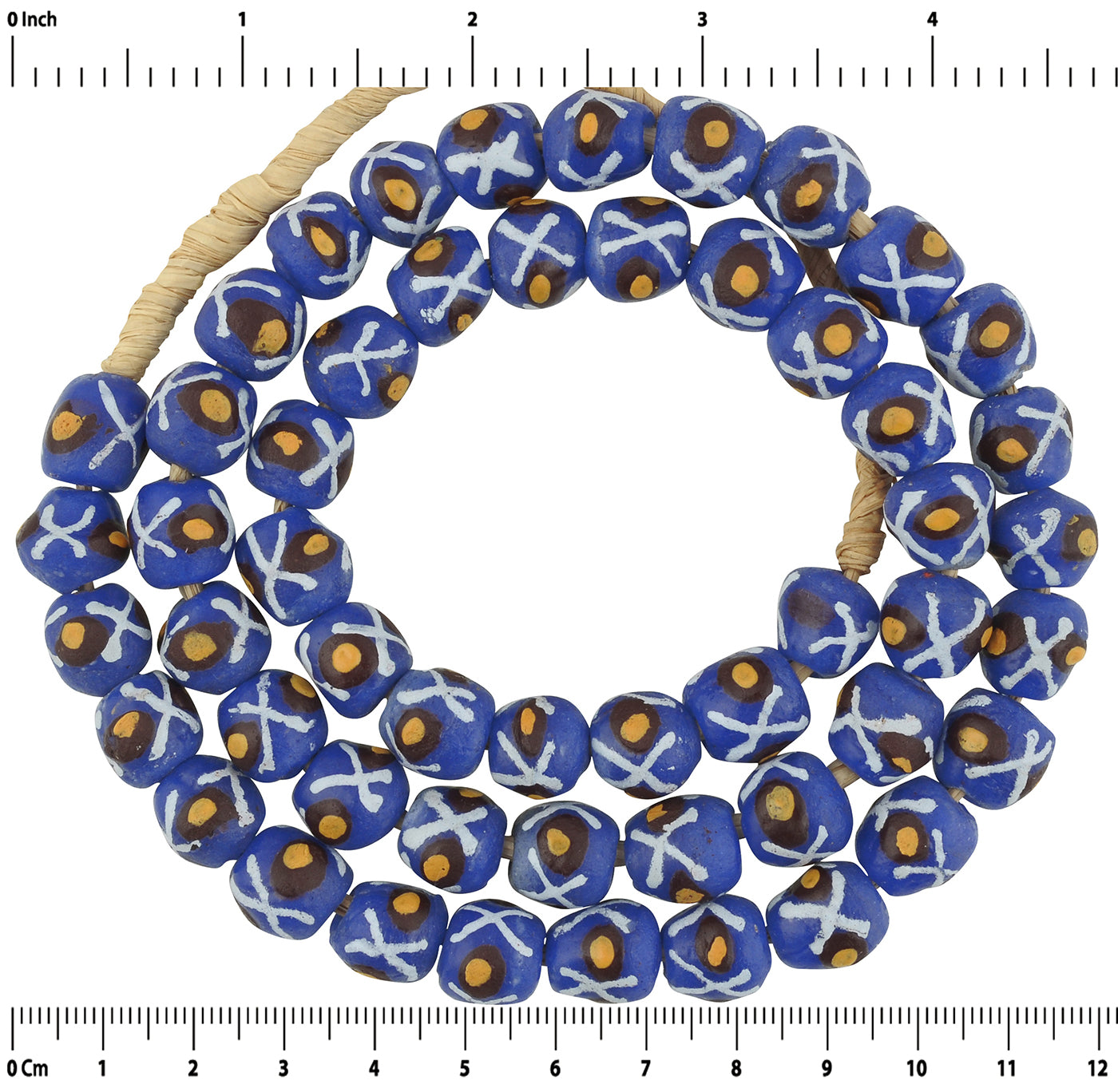 Perlen aus recyceltem Glaspulver handgefertigter afrikanischer Schmuck ethnischer Ghana