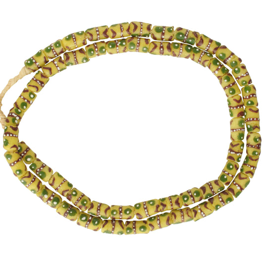 Afrikanische handgemachte Perlen aus recyceltem Pulverglas Krobo Fancy Halskette Ghana Handel - Tribalgh