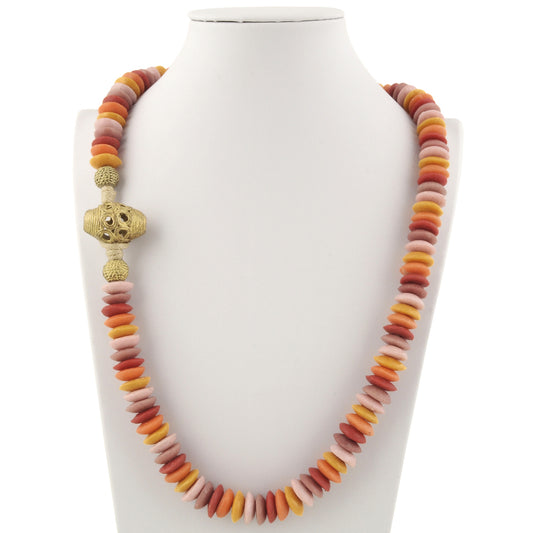 Collana in ottone con perle di vetro riciclate fatte a mano Gioielli etnici africani Krobo - Tribalgh