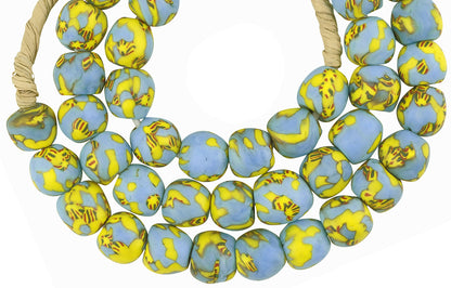 Handgefertigte Perlen aus recyceltem Saatglas Ghana Afrikanische Halskette getrommelt
