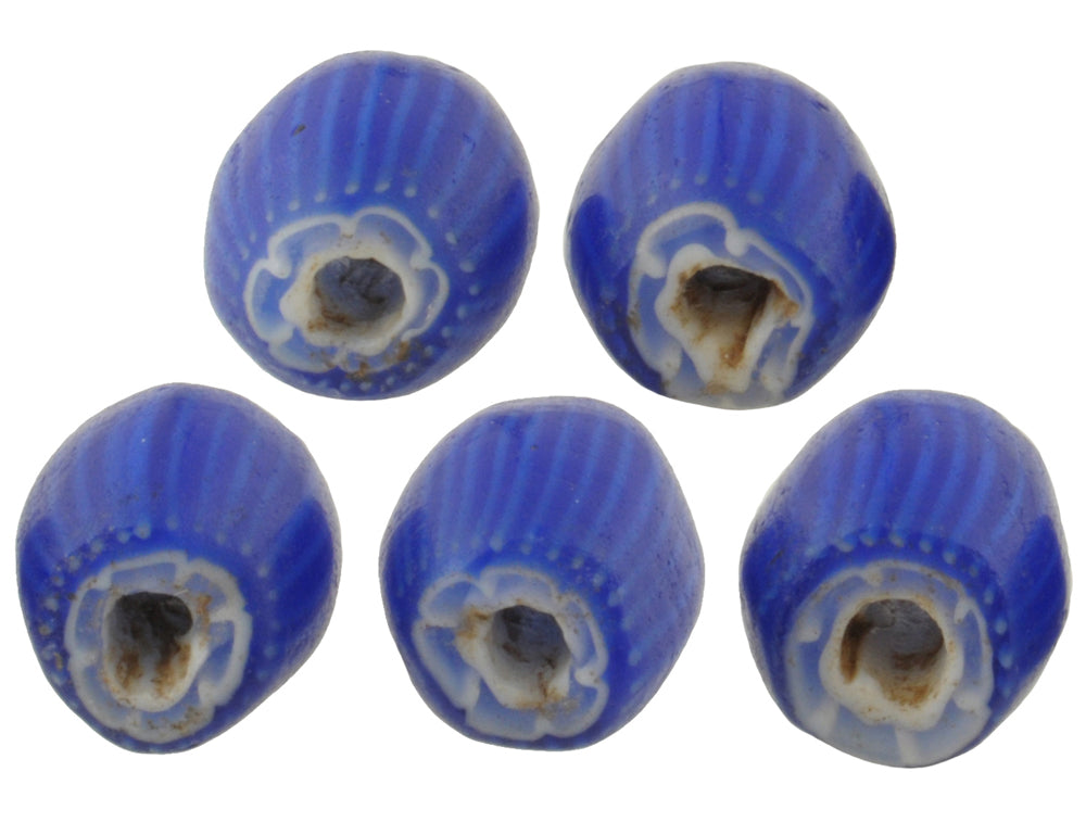 Florale Zwiebelhaut-Chevron-Perlen | 5-lagiges antikes venezianisches Set - Nahaufnahme